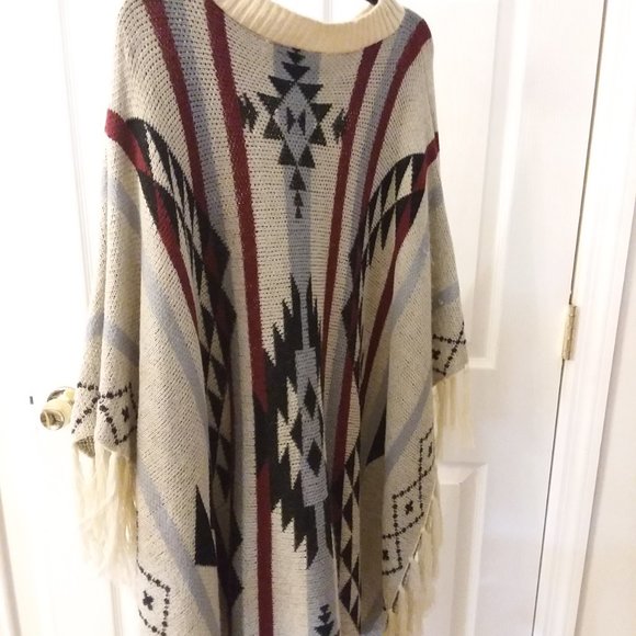 Native American Style poncho, plus size - Picture 5 of 5